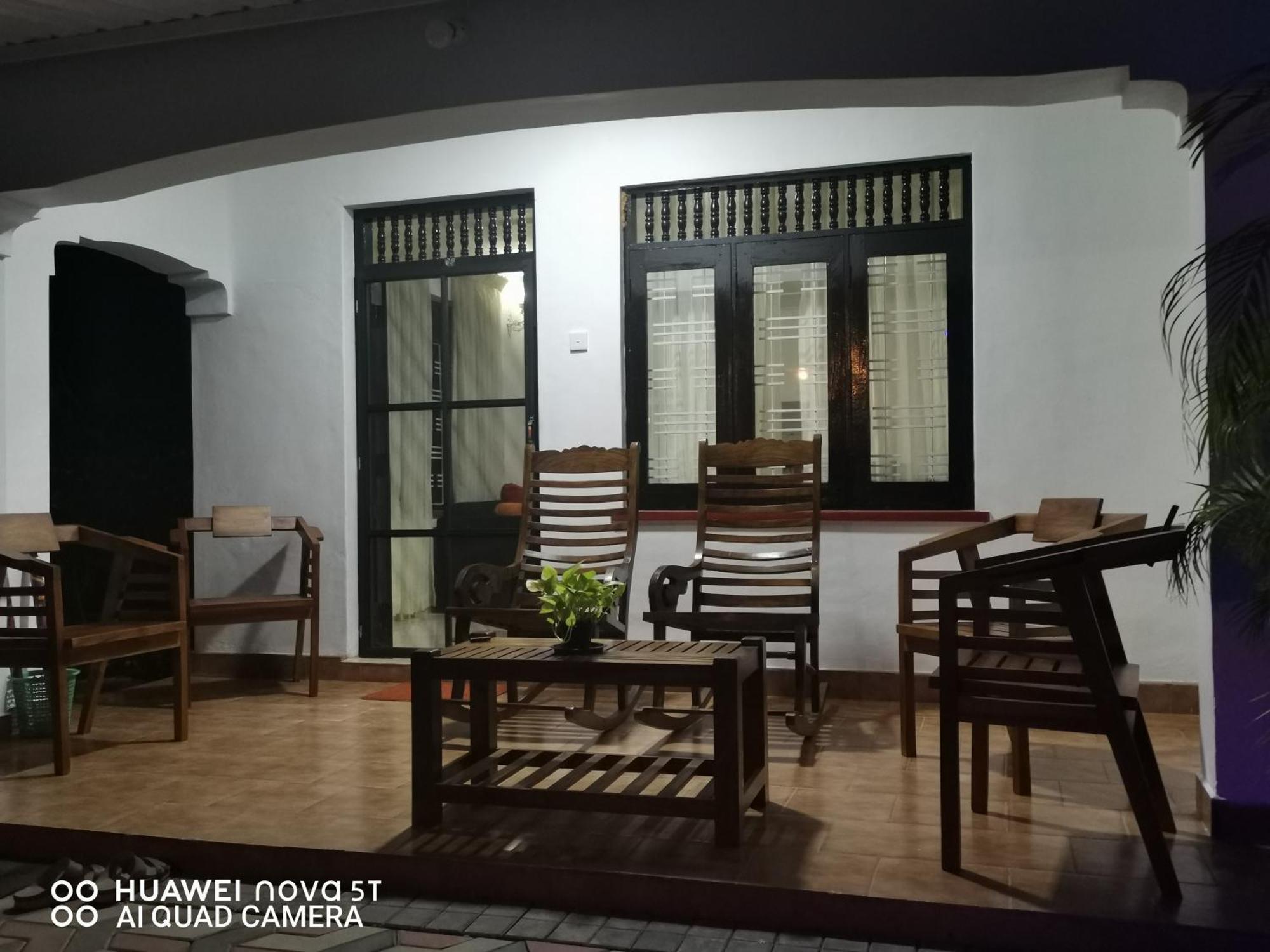 Bee Cottage Negombo Exterior foto